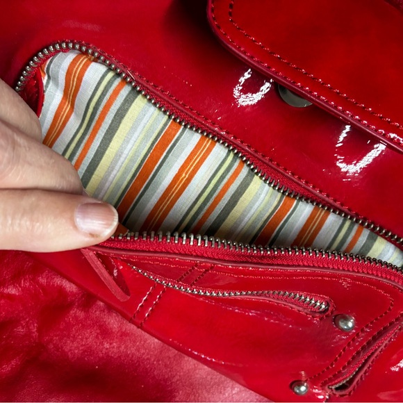 Naturalizer Red Shoulder Bag patent leather - Picture 6 of 11